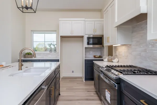 $445,310 | 3132 North Pine Grove Circle, Wichita, KS 67205