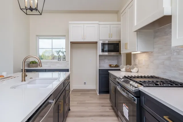 $445,310 | 3132 North Pine Grove Circle, Wichita, KS 67205