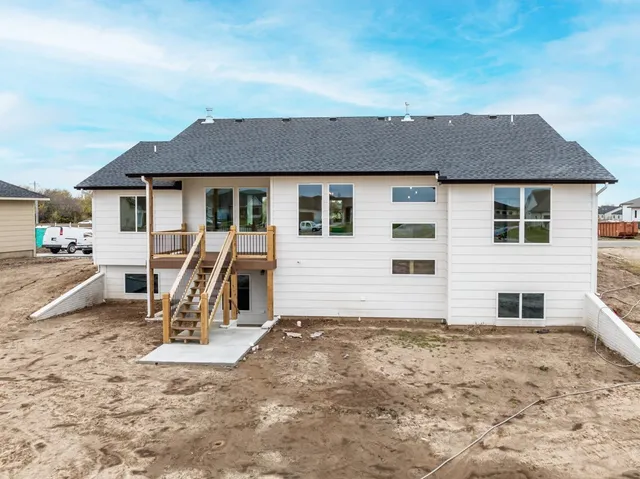 $445,310 | 3132 North Pine Grove Circle, Wichita, KS 67205