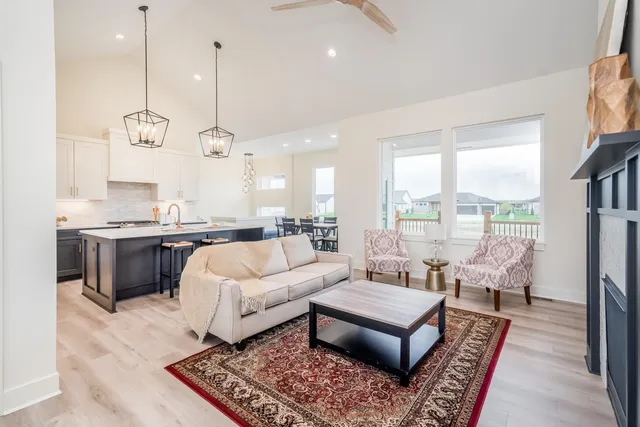 $445,310 | 3132 North Pine Grove Circle, Wichita, KS 67205