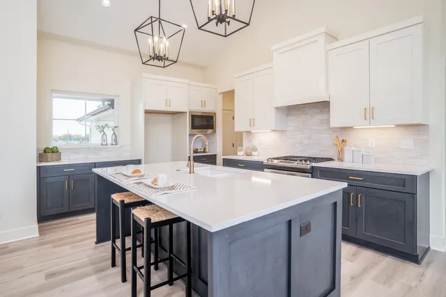 $445,310 | 3132 North Pine Grove Circle, Wichita, KS 67205