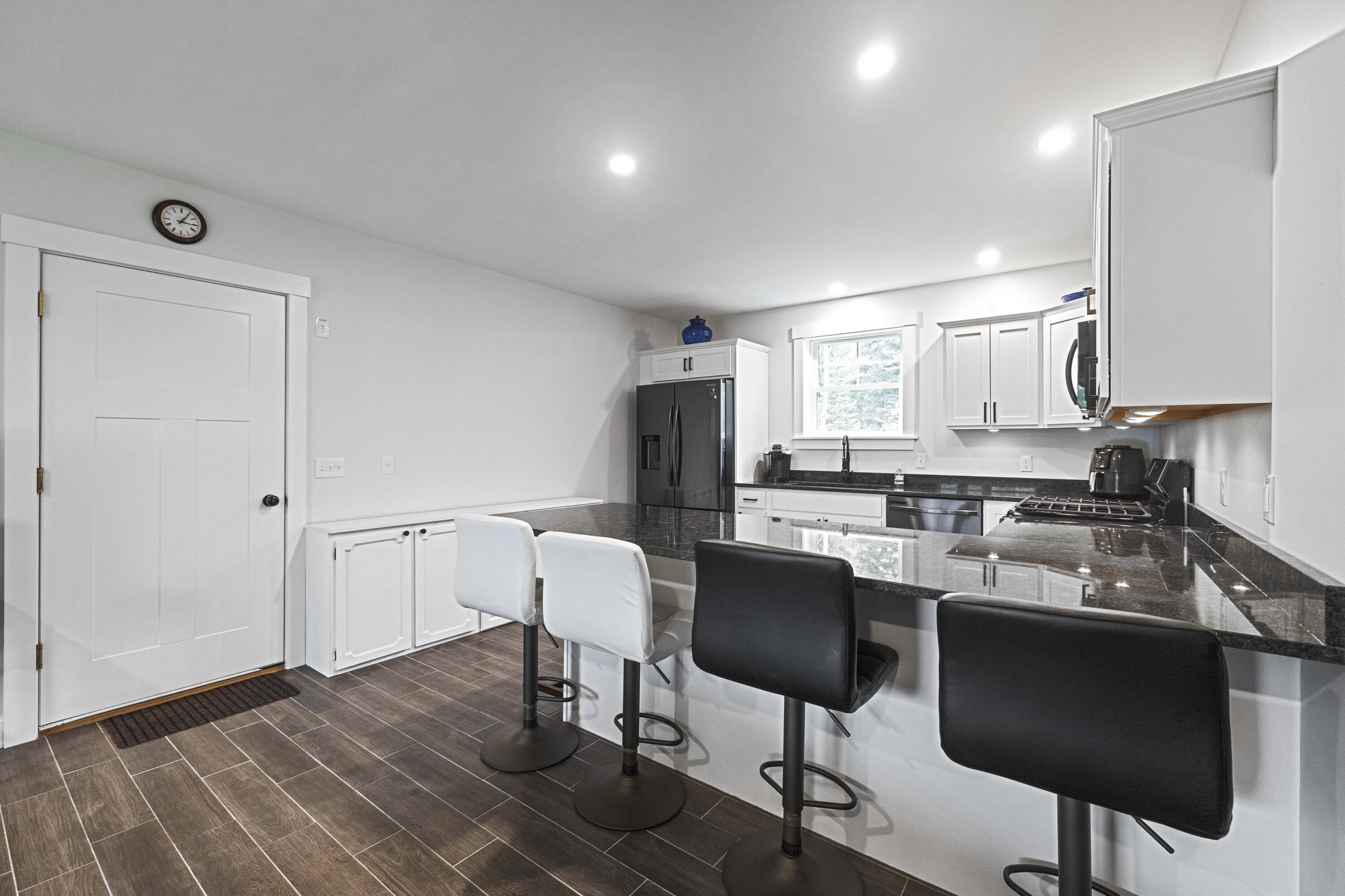 505 Blodgett Road Pittston, ME 04345 - Photo 6 of 31 Eat-in Kitchen