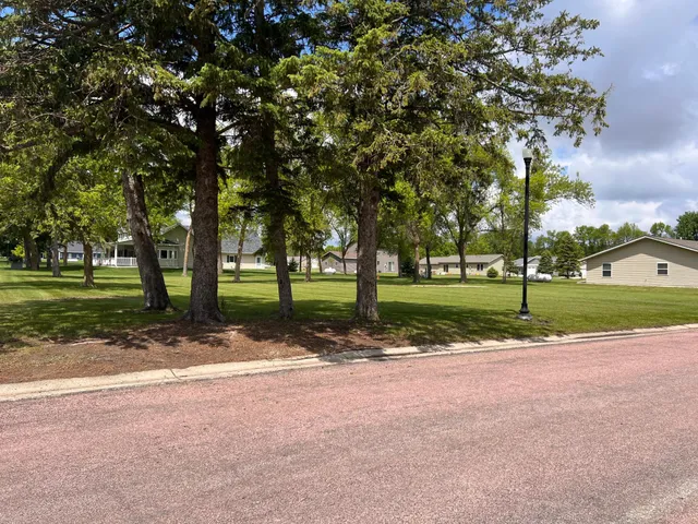 $11,000 | 101-103 Kent Street North, Lake Benton, MN 56149