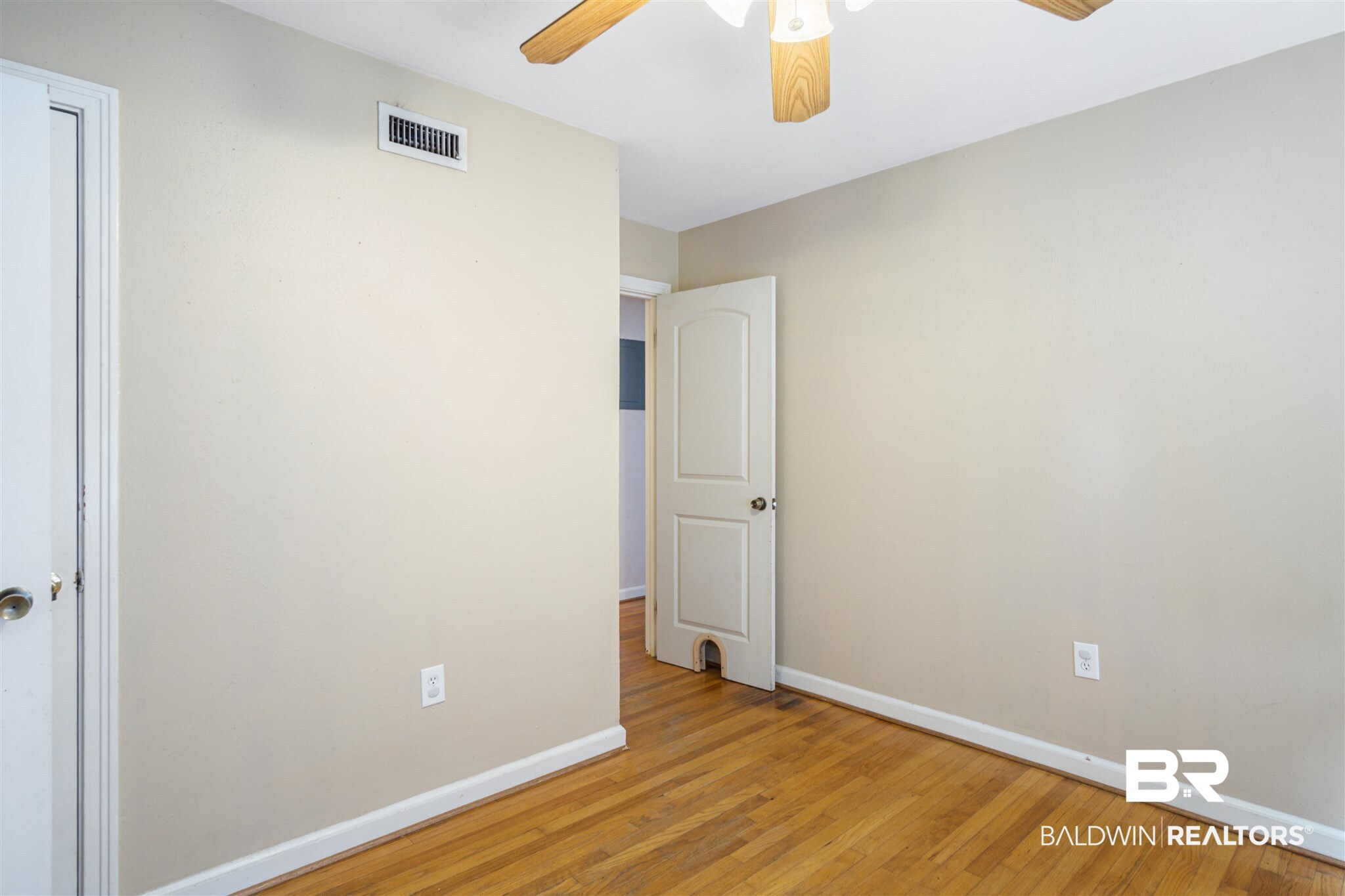 426 Laborde Drive Mobile, AL 36609 - Photo 16 of 25