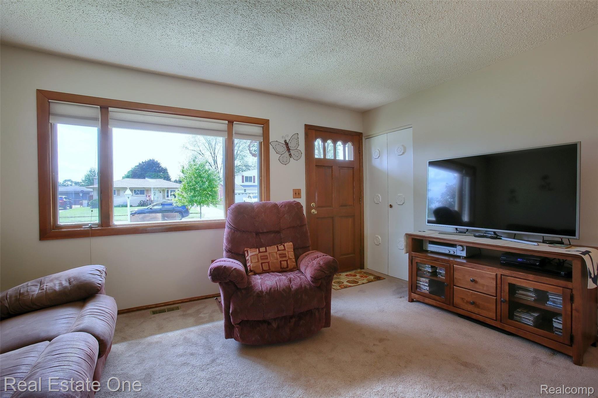 Living Room 3rd view.jpg