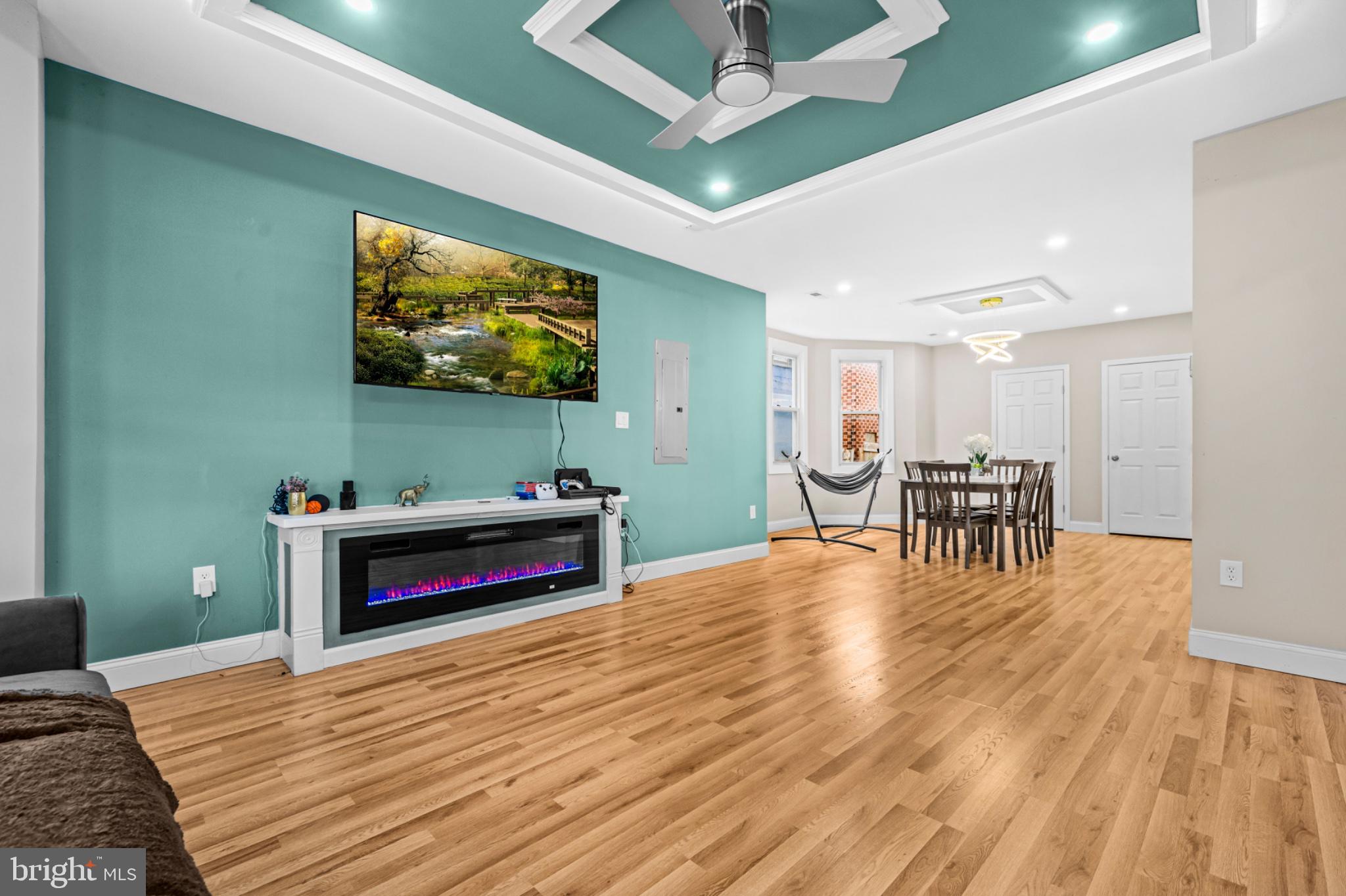 46 Boone Street Cumberland, MD 21502 - Photo 10 of 35 Modern elegance with vibrant accents.