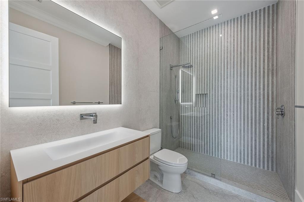 3280 Crayton Road Naples, FL 34103 - Photo 22 of 37