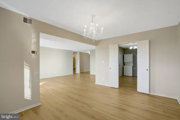 $2,350 | 5904 Mt Eagle Drive, Unit 812, Alexandria, VA 22303