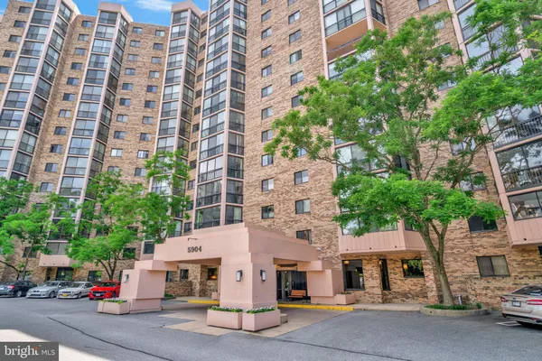 $2,350 | 5904 Mt Eagle Drive, Unit 812, Alexandria, VA 22303