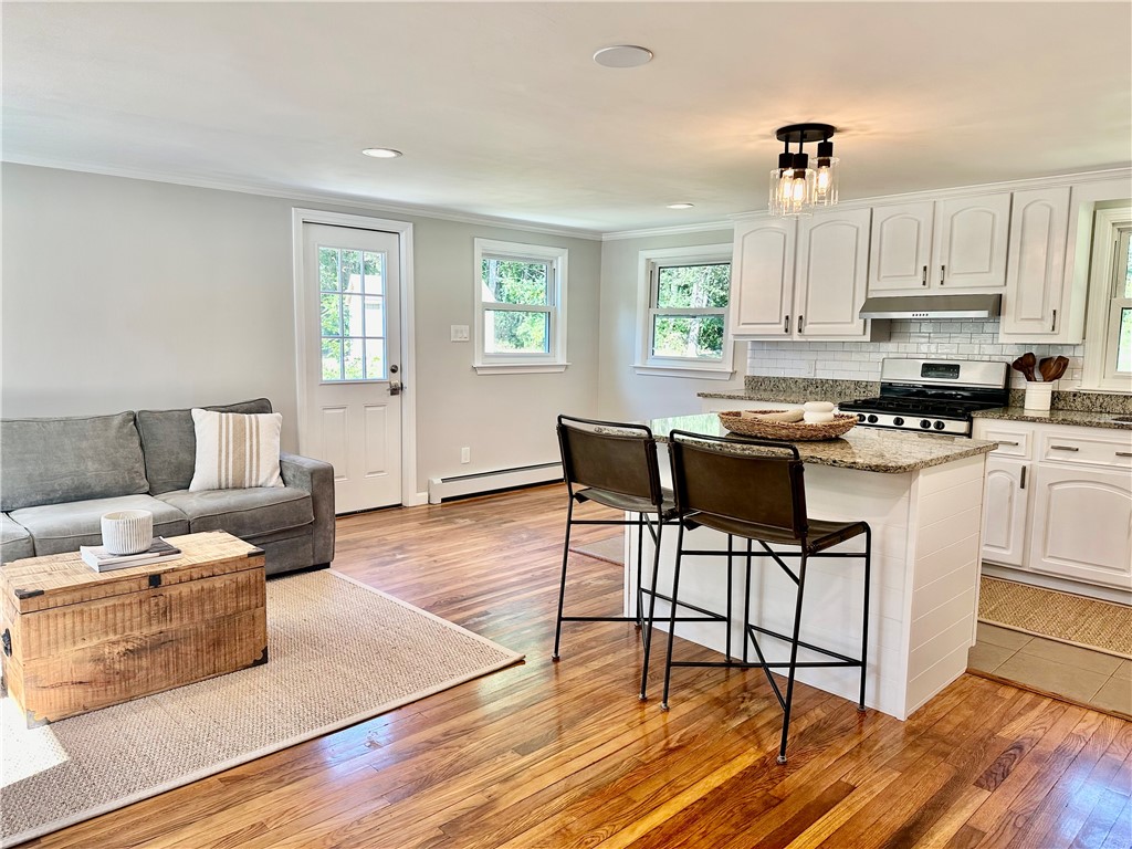 454 Read School House Road Coventry, RI 02816 - Photo 4 of 20