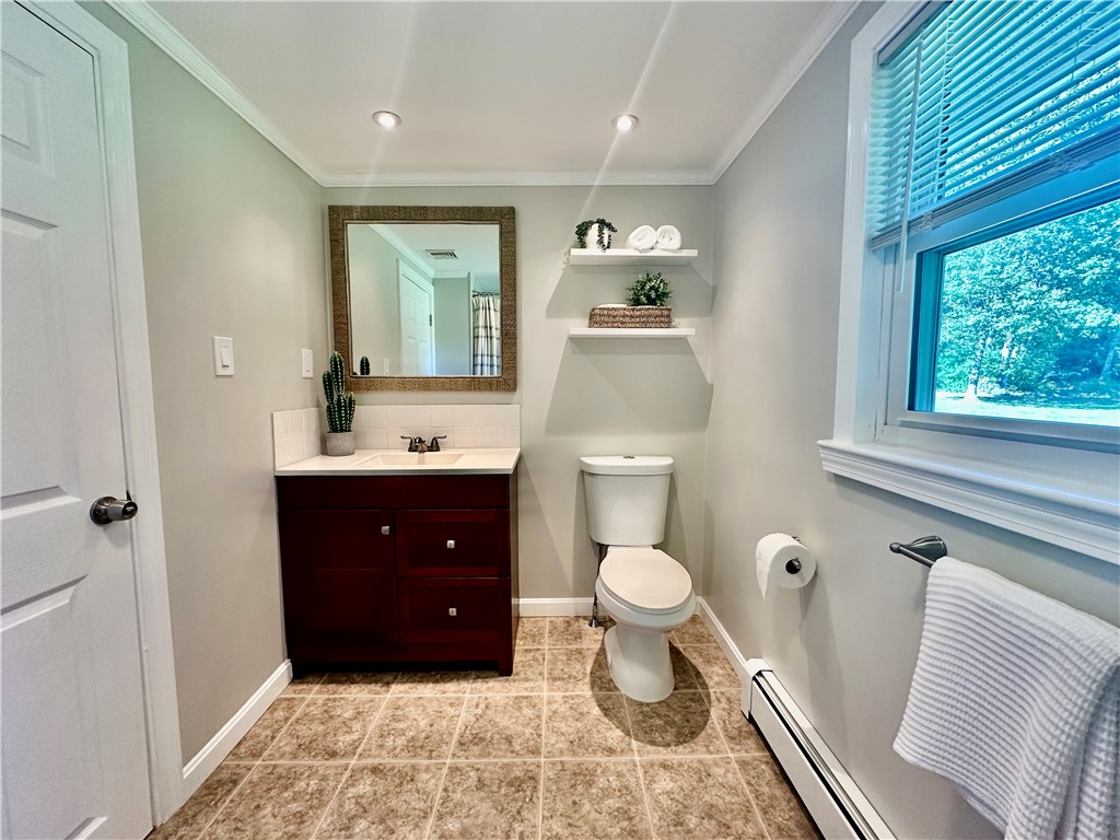454 Read School House Road Coventry, RI 02816 - Photo 10 of 20
