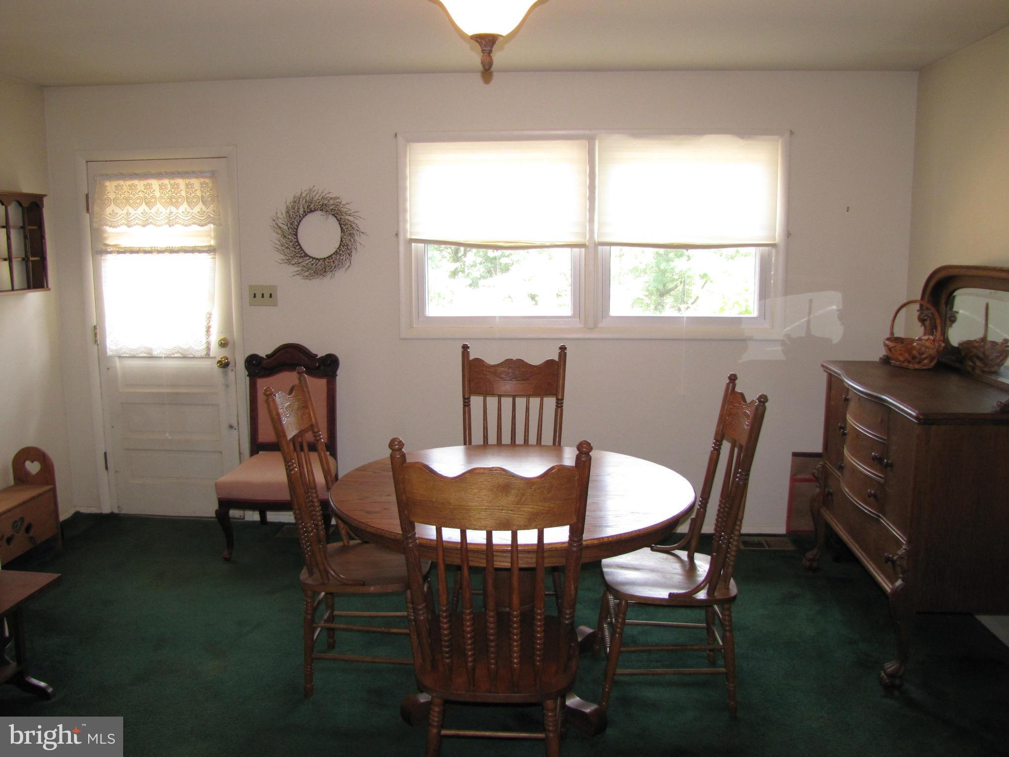 6033 Georgetown Road Broad Run, VA 20137 - Photo 7 of 30 Dining Room