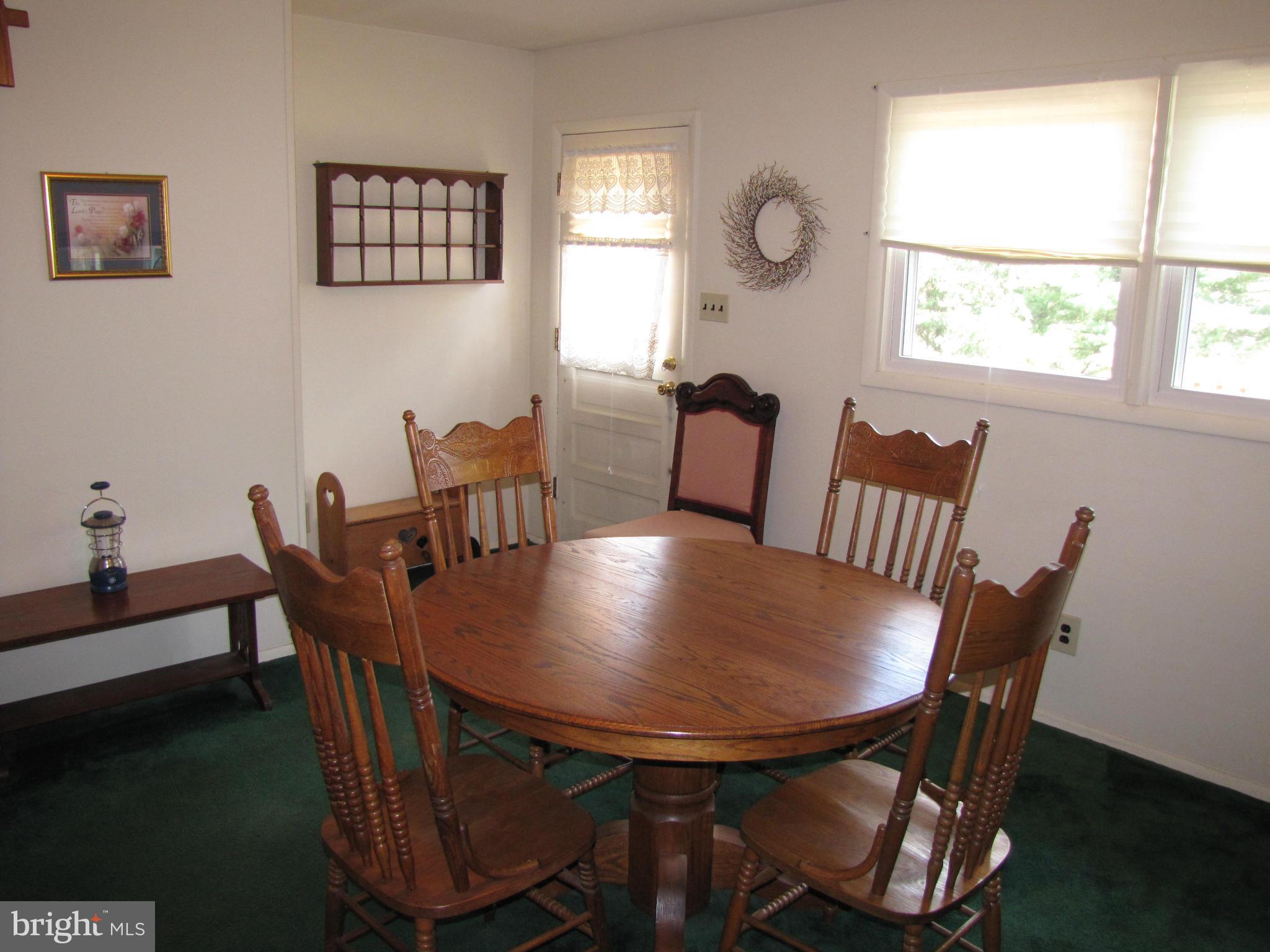 6033 Georgetown Road Broad Run, VA 20137 - Photo 8 of 30 Dining Room