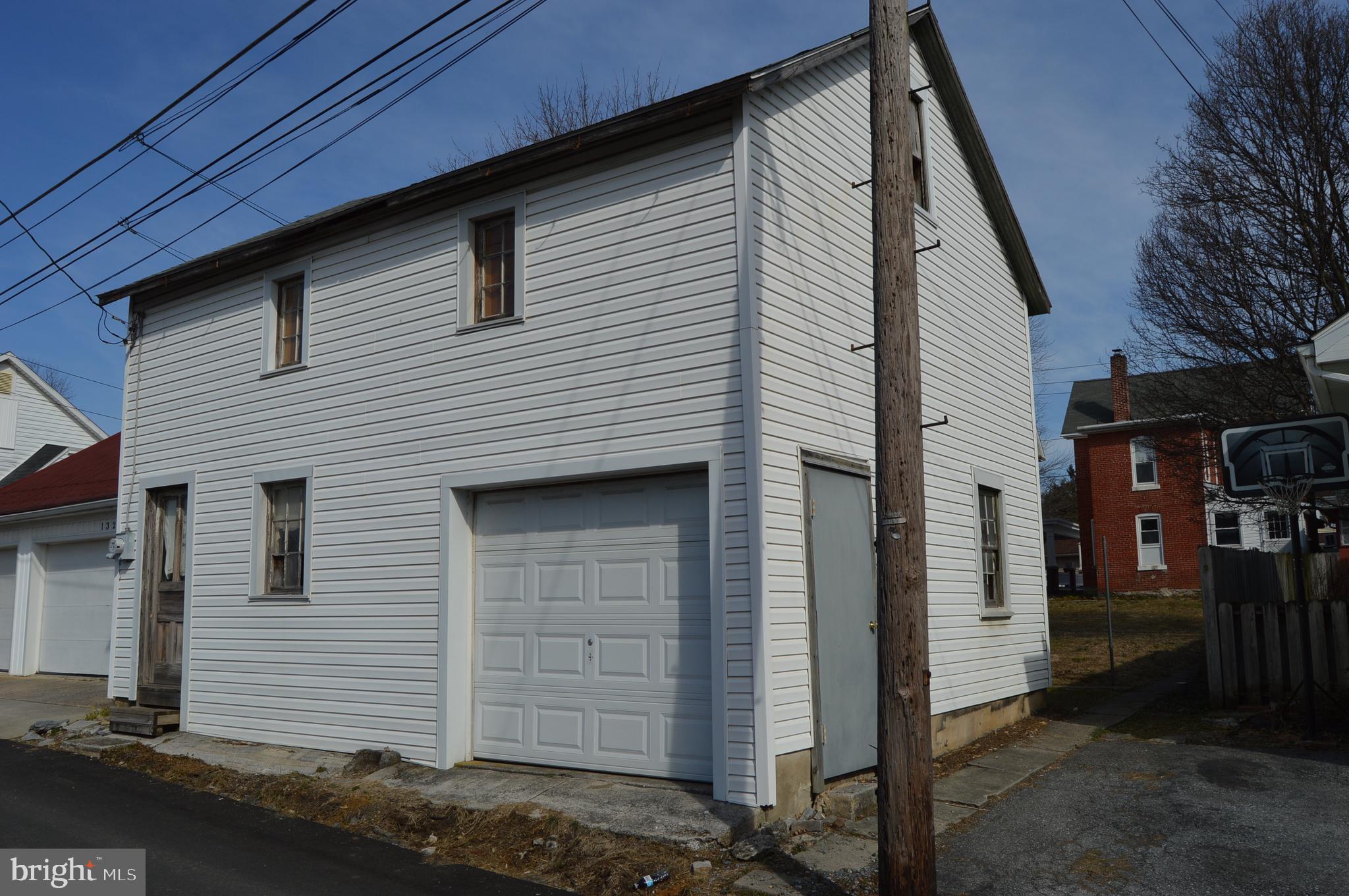 136 Front Street Lititz, PA 17543 - Photo 5 of 18