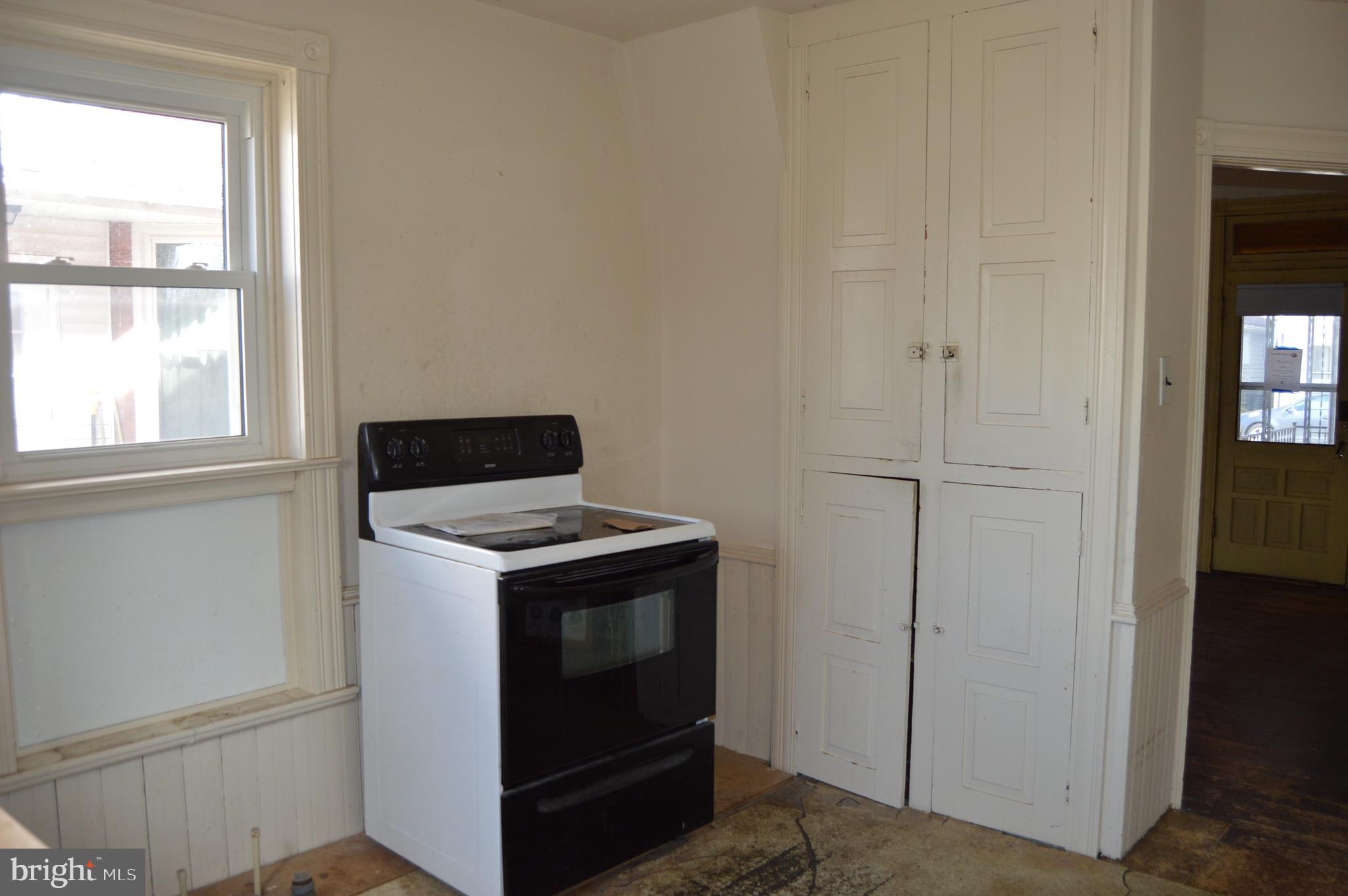 136 Front Street Lititz, PA 17543 - Photo 8 of 18