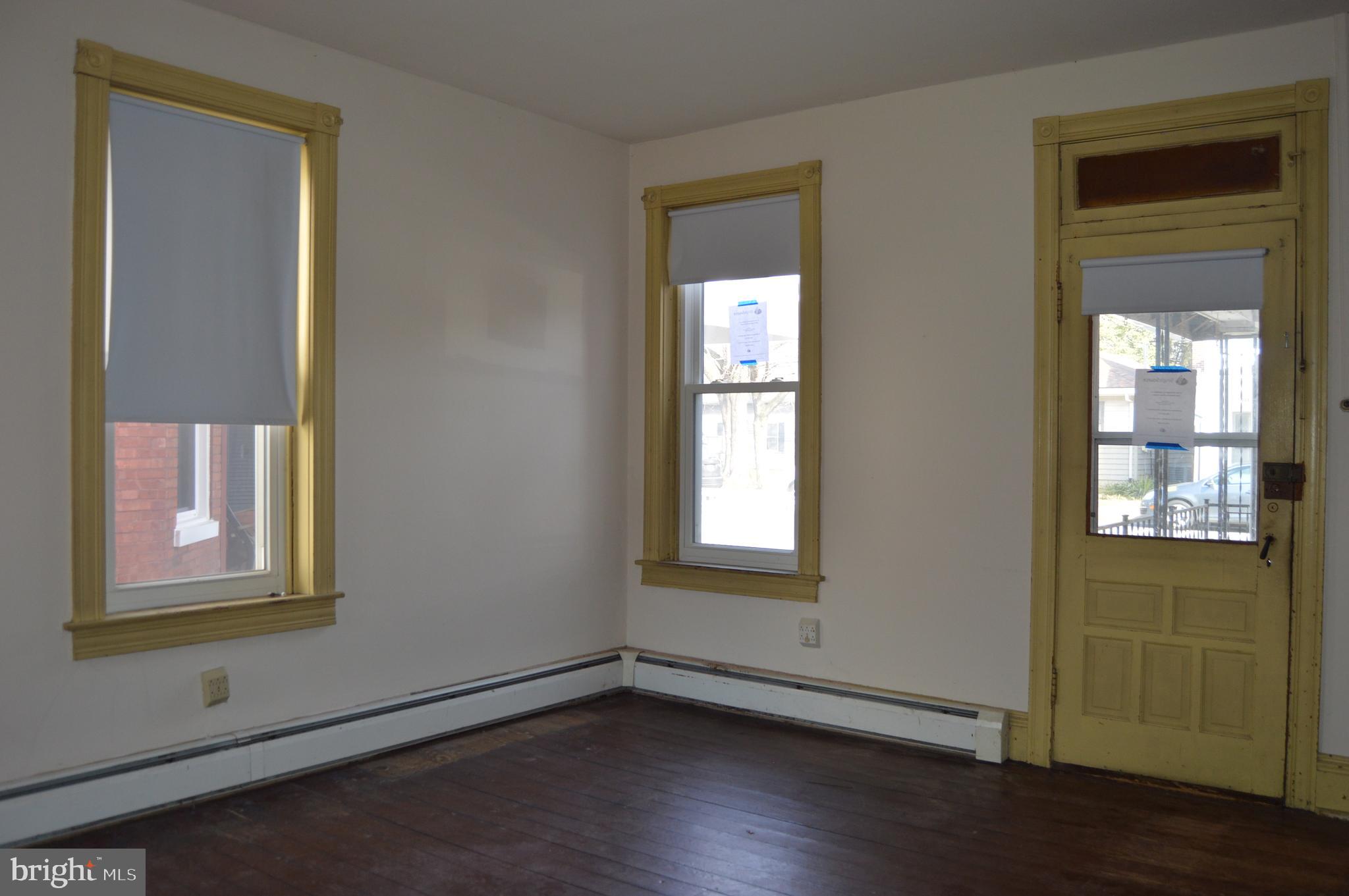 136 Front Street Lititz, PA 17543 - Photo 9 of 18