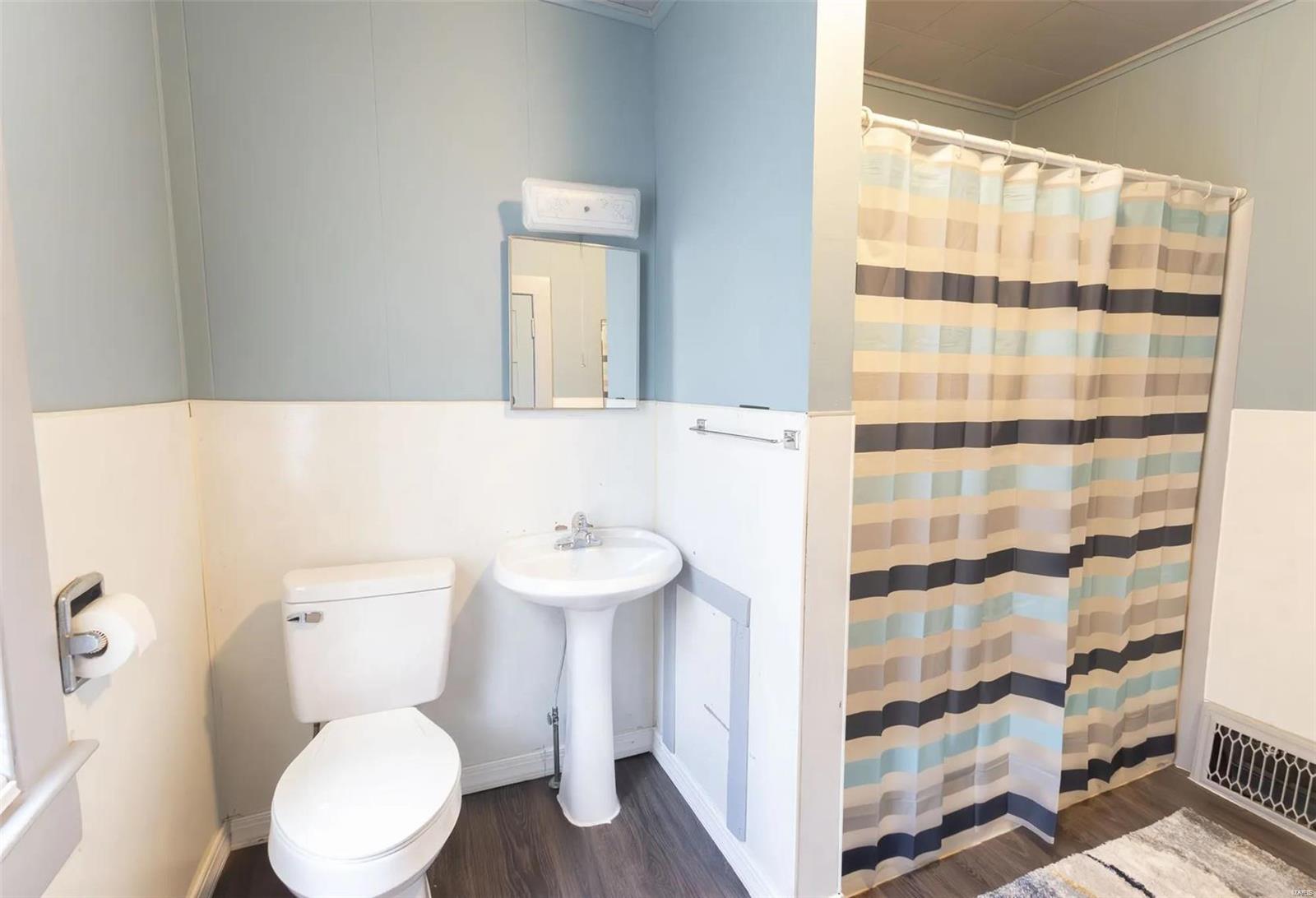 927 West End Place Moberly, MO 65270 - Photo 11 of 20