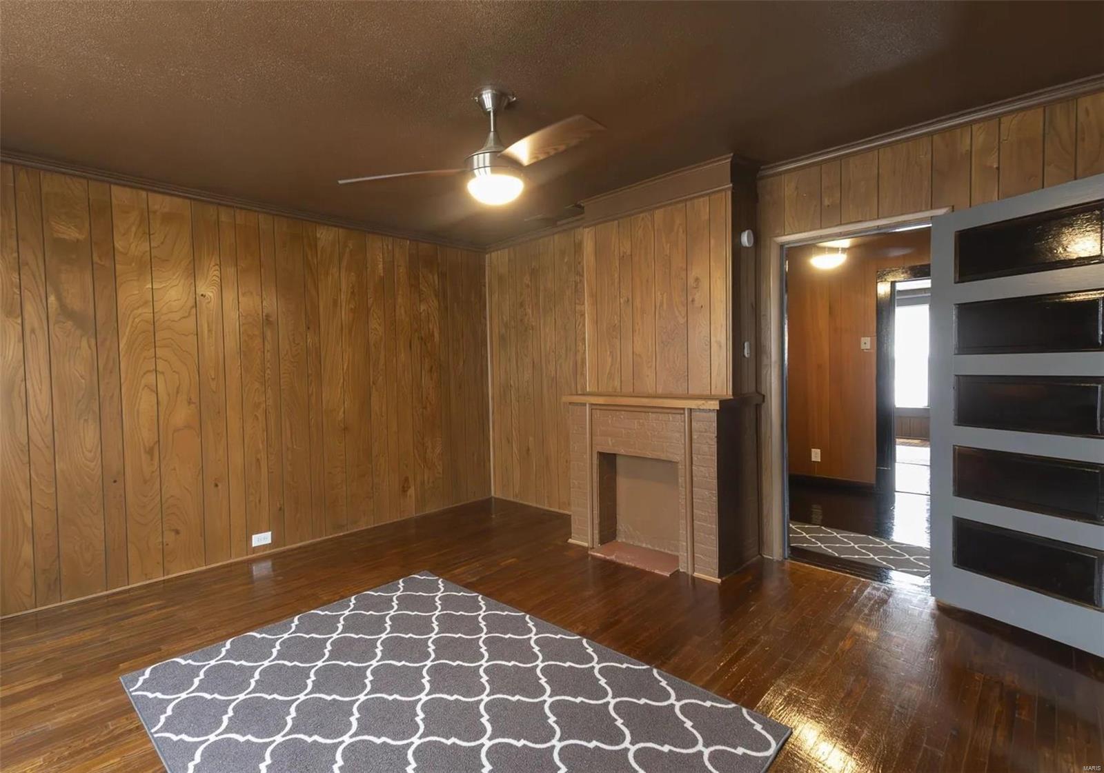 927 West End Place Moberly, MO 65270 - Photo 15 of 20