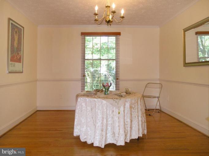 12611 Bayard Drive Reston, VA 20191 - Photo 11 of 30 Dining Room