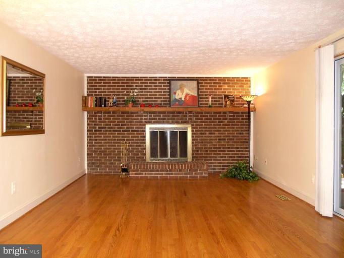 12611 Bayard Drive Reston, VA 20191 - Photo 14 of 30 Family Room