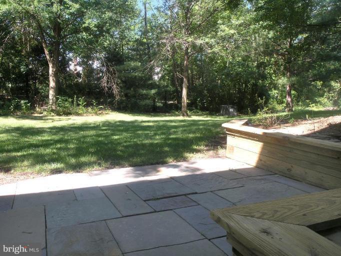 12611 Bayard Drive Reston, VA 20191 - Photo 28 of 30 Patio