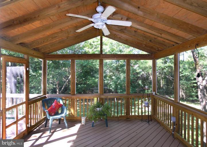 12611 Bayard Drive Reston, VA 20191 - Photo 4 of 30 Screened-in Porch