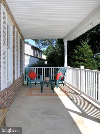 12611 Bayard Drive Reston, VA 20191 - Photo 7 of 30 Porch