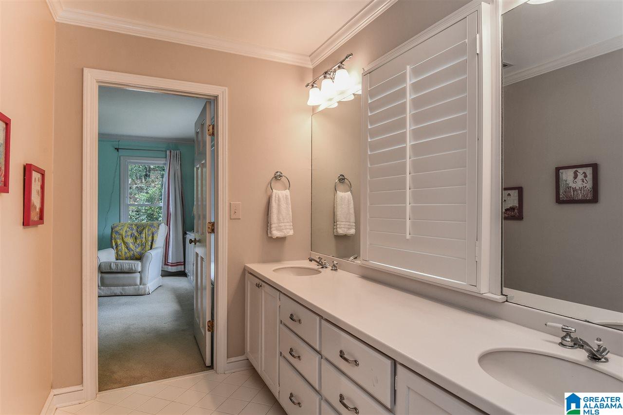 1887 Shades Crest Road Birmingham, AL 35216 - Photo 36 of 49