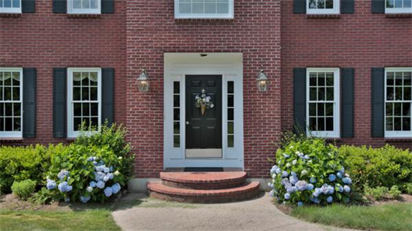 9 Bishops Way North Reading, MA 01864 - Photo 2 of 30