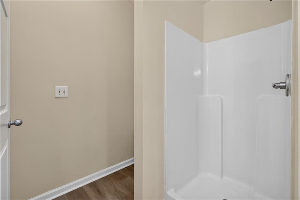 9426 Lakeview Road Union City, GA 30291 - Photo 20 of 36 Gallery Image 20