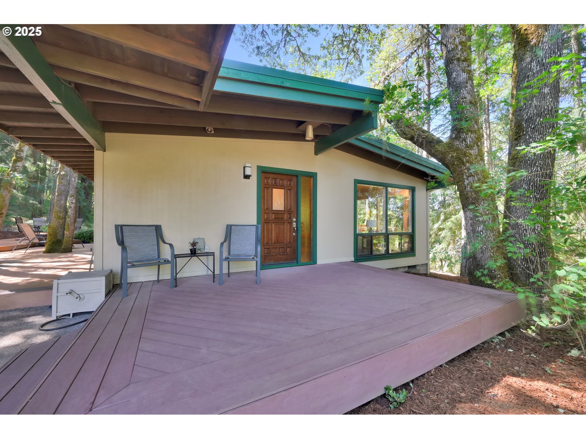 28291 Gimpl Hill Road Eugene, OR 97402 - Photo 2 of 44 Gallery Image 2