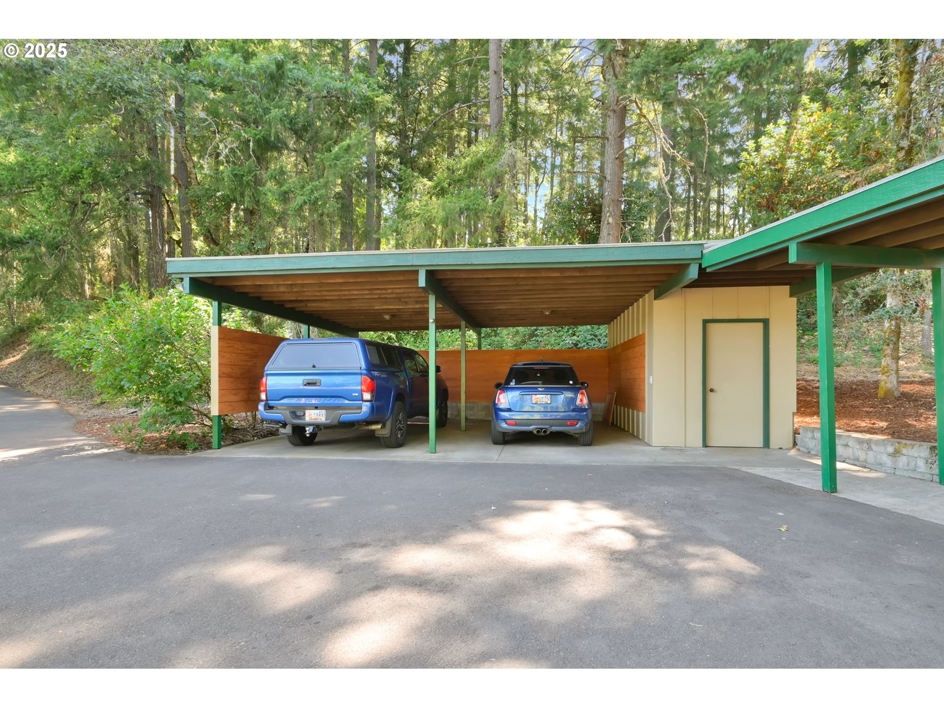 28291 Gimpl Hill Road Eugene, OR 97402 - Photo 34 of 44 Gallery Image 34
