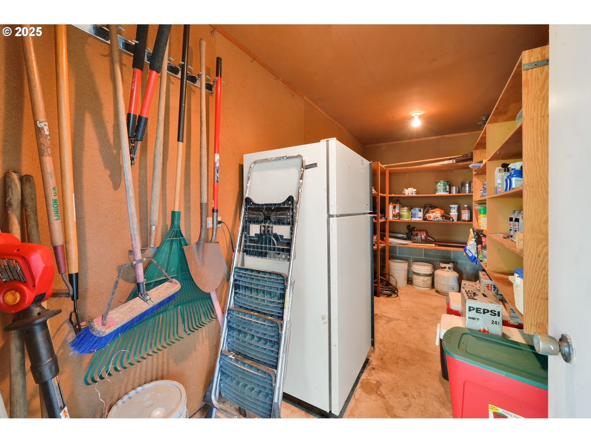 28291 Gimpl Hill Road Eugene, OR 97402 - Photo 35 of 44 Gallery Image 35
