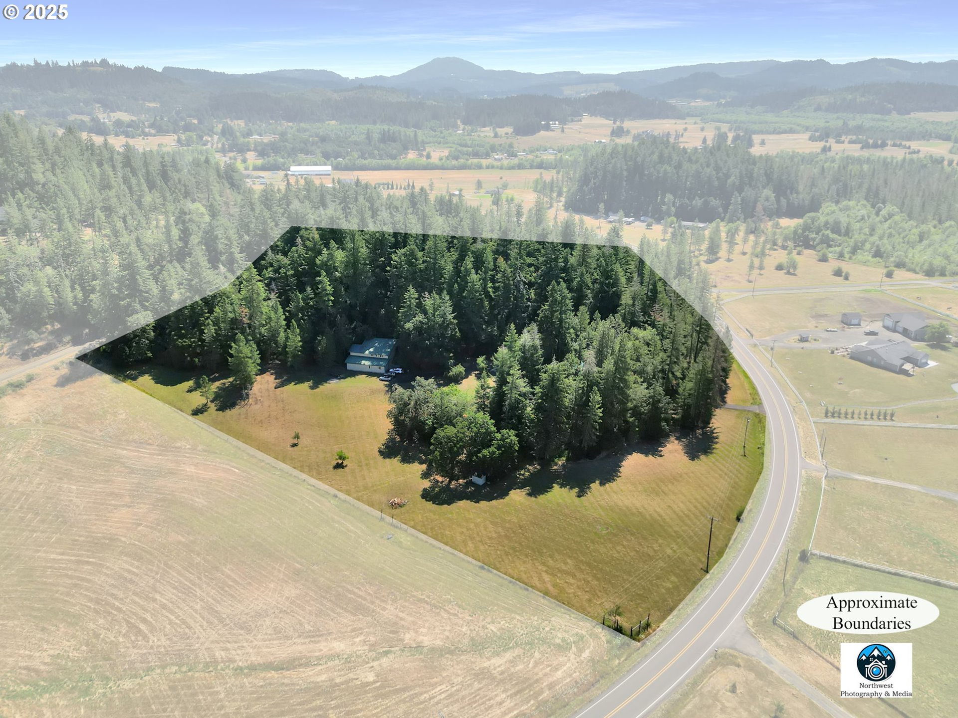 28291 Gimpl Hill Road Eugene, OR 97402 - Photo 42 of 44 Gallery Image 42