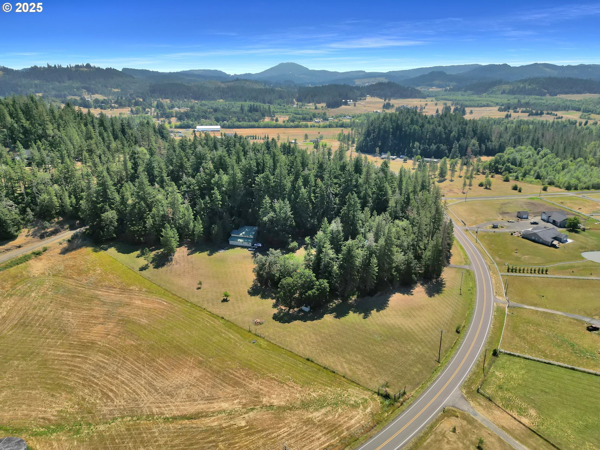 28291 Gimpl Hill Road Eugene, OR 97402 - Photo 43 of 44 Gallery Image 43