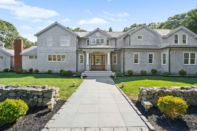 $7,950,000 | 6 Jane's Cove Road, Edgartown, MA 02539