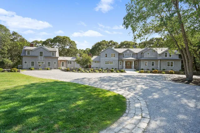 $7,950,000 | 6 Jane's Cove Road, Edgartown, MA 02539