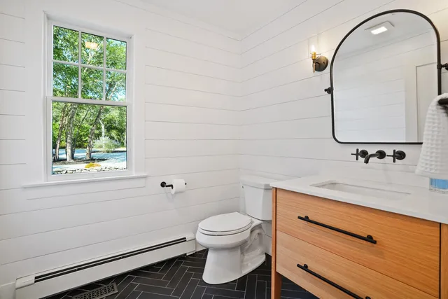 $7,950,000 | 6 Jane's Cove Road, Edgartown, MA 02539