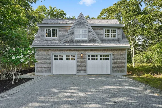 $7,950,000 | 6 Jane's Cove Road, Edgartown, MA 02539