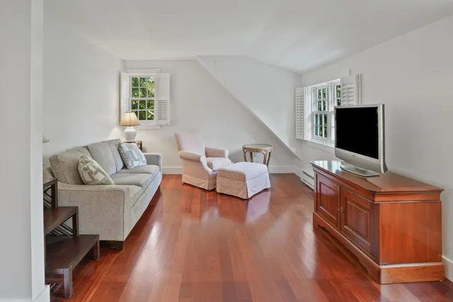 $7,950,000 | 6 Jane's Cove Road, Edgartown, MA 02539