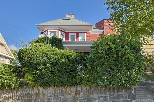 $3,500 | 21 Lake Avenue, Unit 2, Yonkers, NY 10701