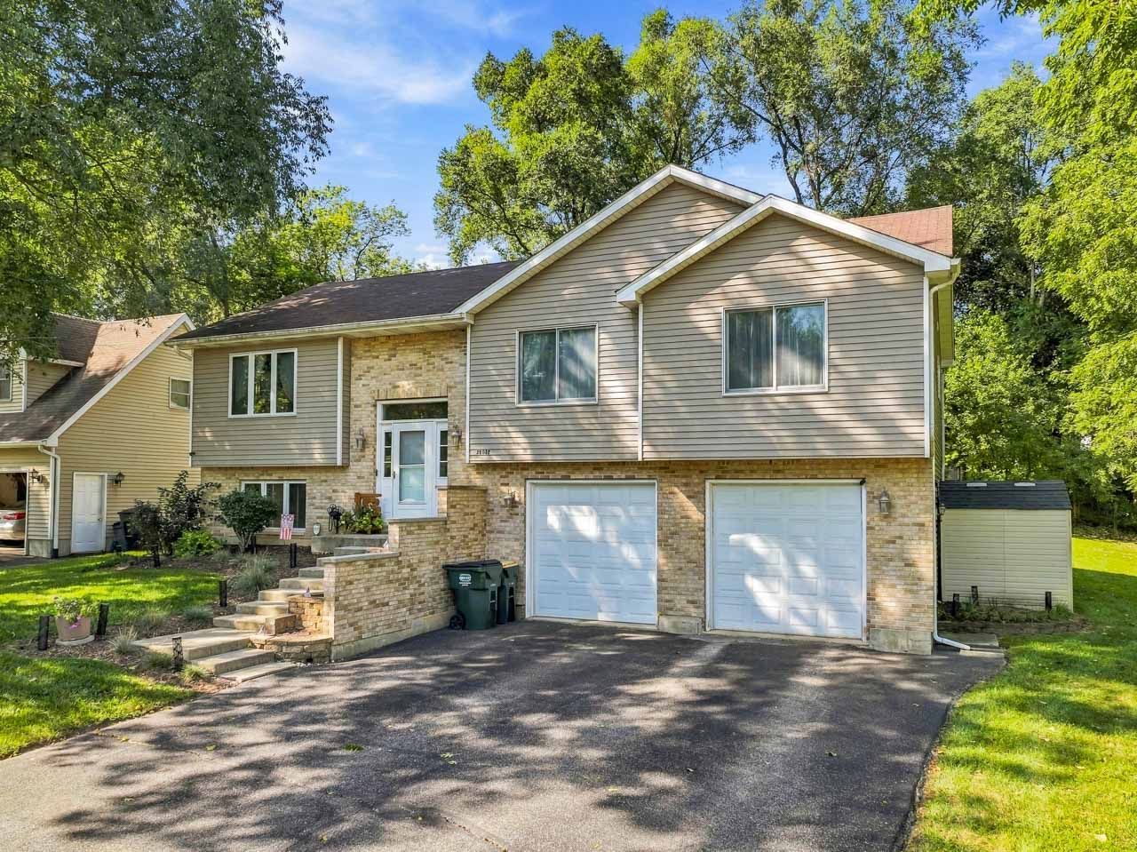 26032 West Wilson Road Antioch, IL 60002 - Photo 2 of 37 Gallery Image 2