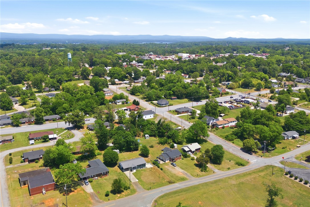 308 West South 5th Street Seneca, SC 29678 - Photo 40 of 42