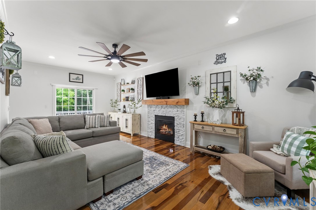 1625 4th Street Victoria, VA 23974 - Photo 3 of 49