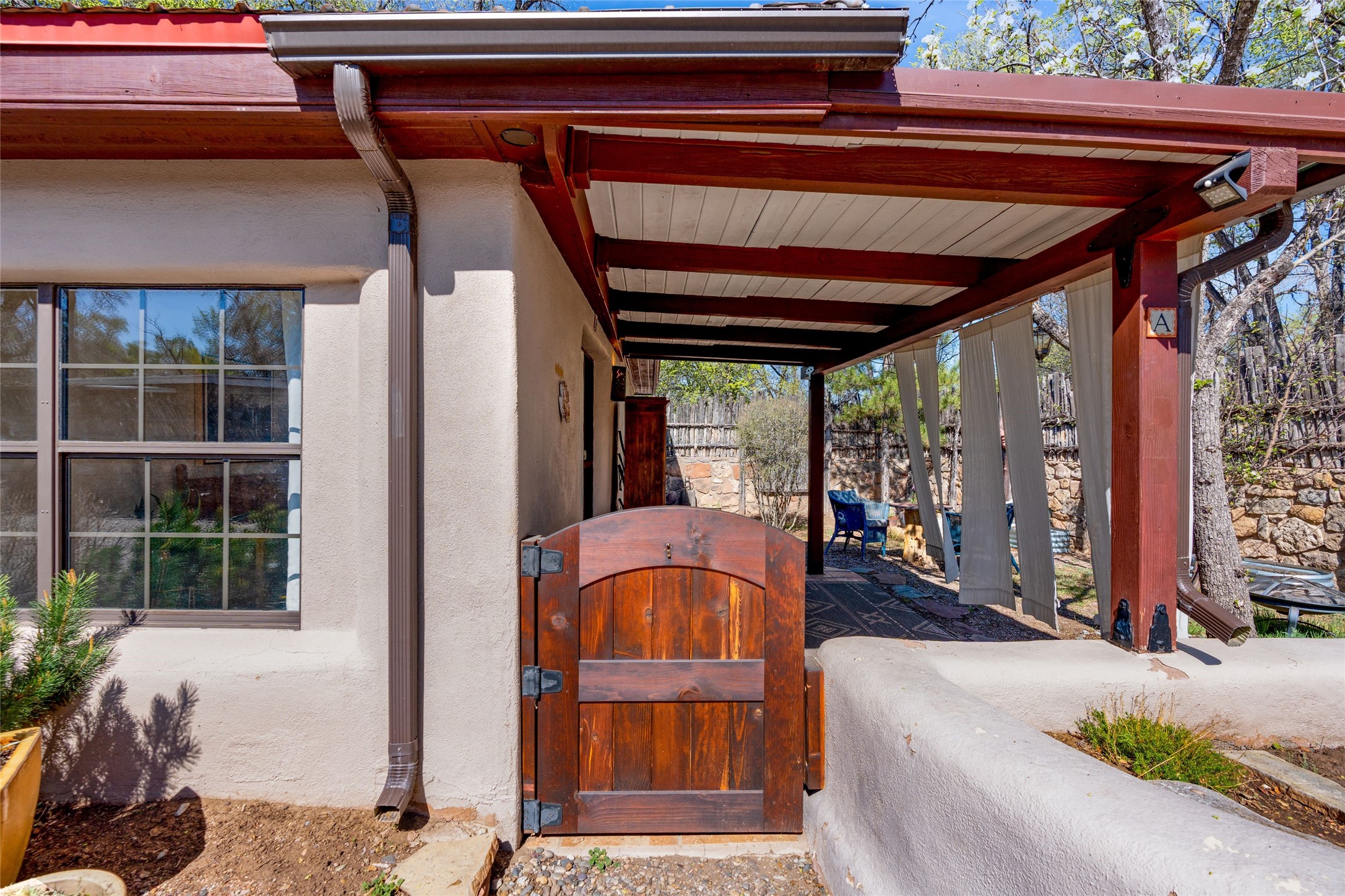 1402 Bishops Lodge Road, Unit A Santa Fe, NM 87506 - Photo 36 of 40 Front Entry
