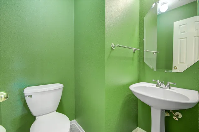 $375,000 | 10806 Shell Creek Court, Houston, TX 77064