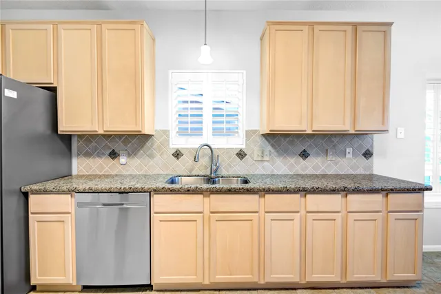 $375,000 | 10806 Shell Creek Court, Houston, TX 77064