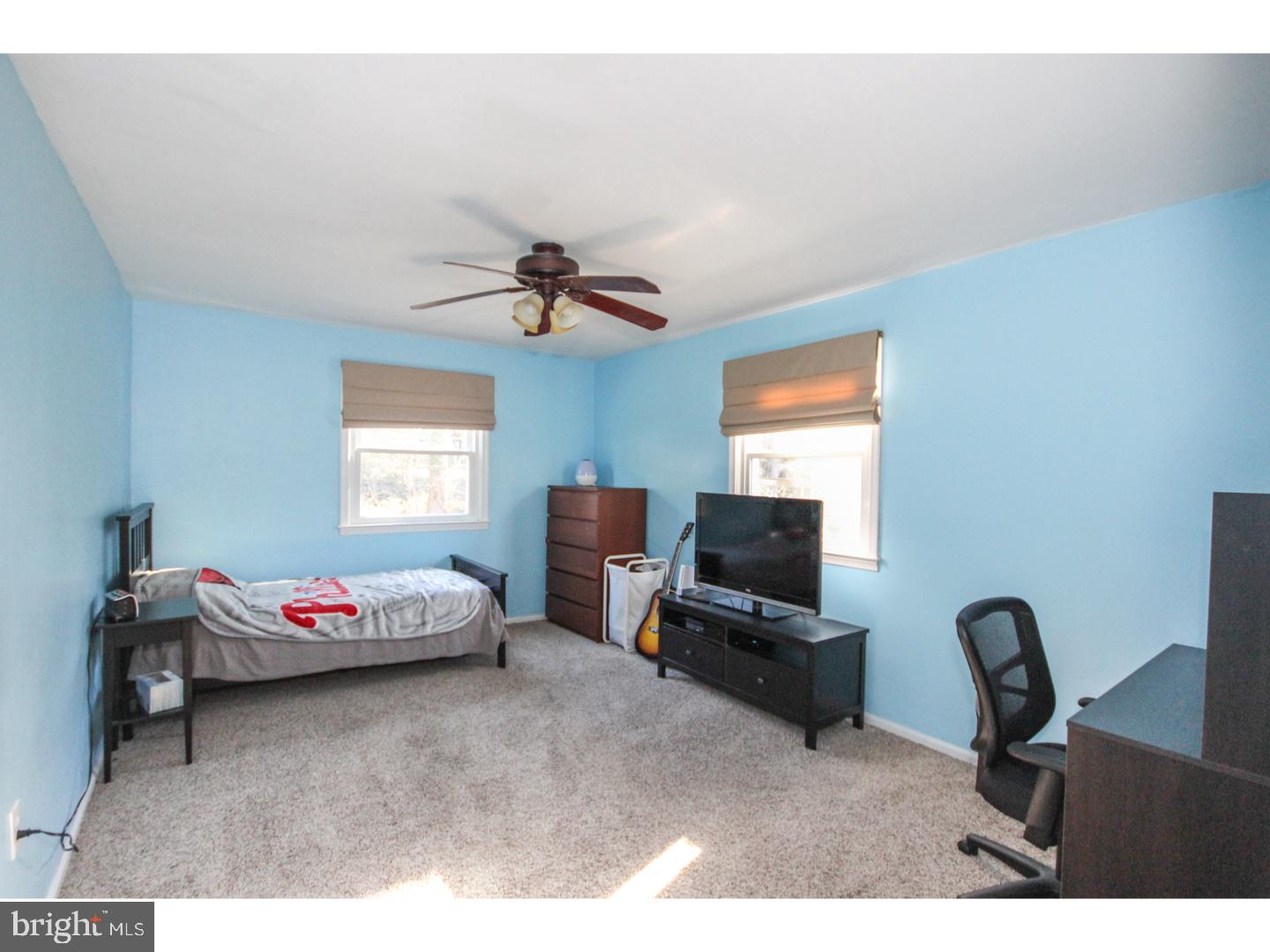 1010 Glen Road Wallingford, PA 19086 - Photo 11 of 20 a bedroom with a workspace