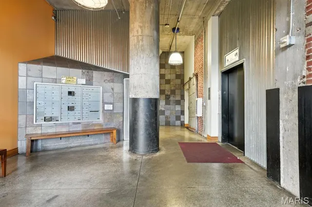 $135,000 | 1601 Washington Avenue, Unit 206, St. Louis, MO 63103