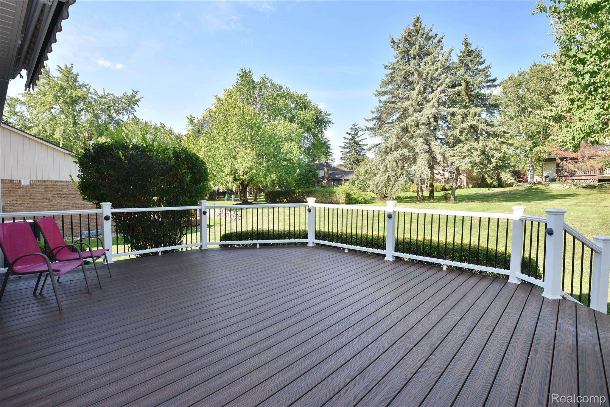 1325 Royal Crescent Street Rochester, MI 48306 - Photo 37 of 43 1325 Royal Crescent_36.JPG